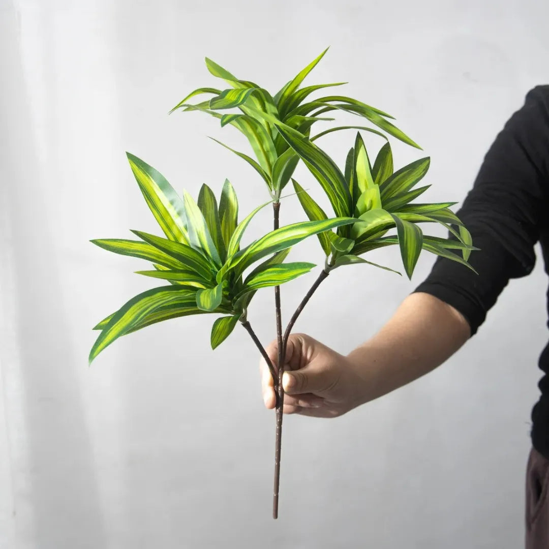 planta-artificial-com-ramos-de-bambu-para-decoracao